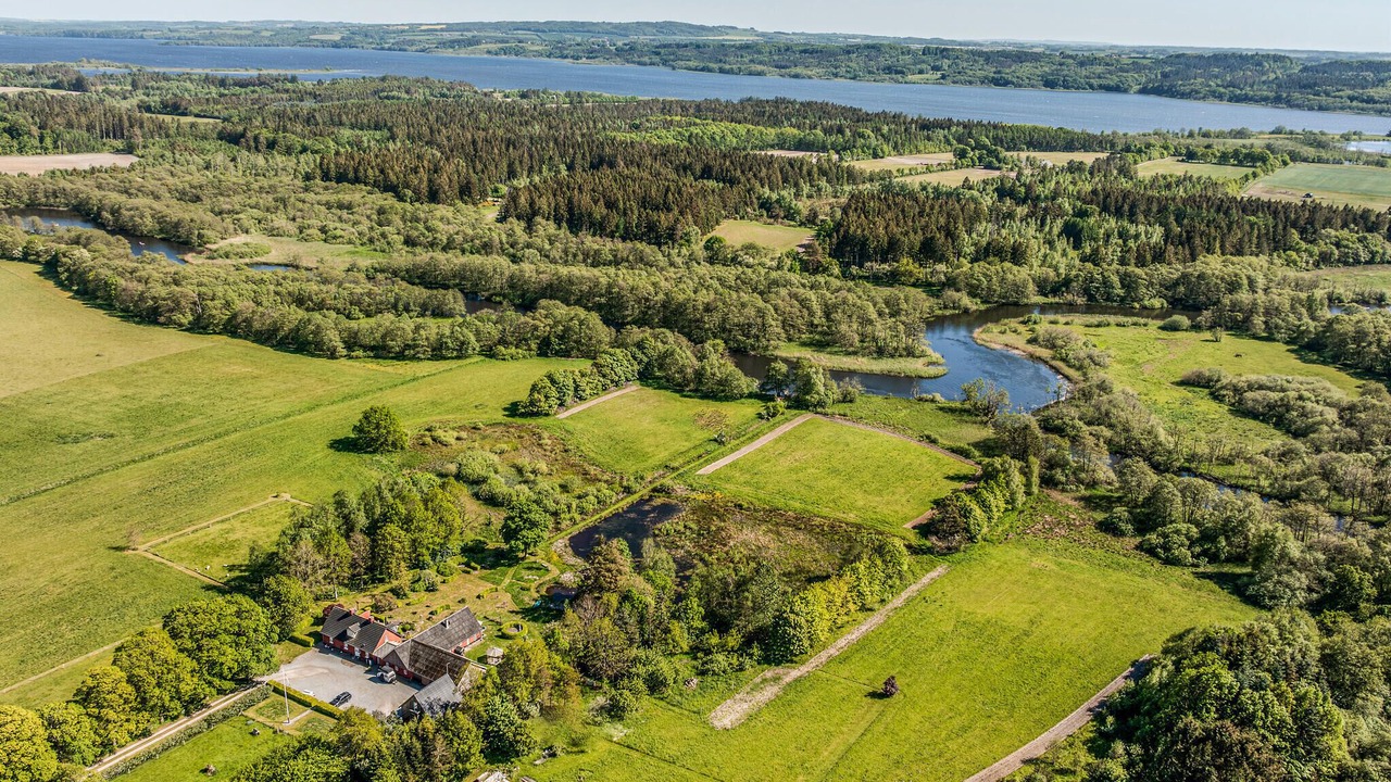 Photo of Others in Ry