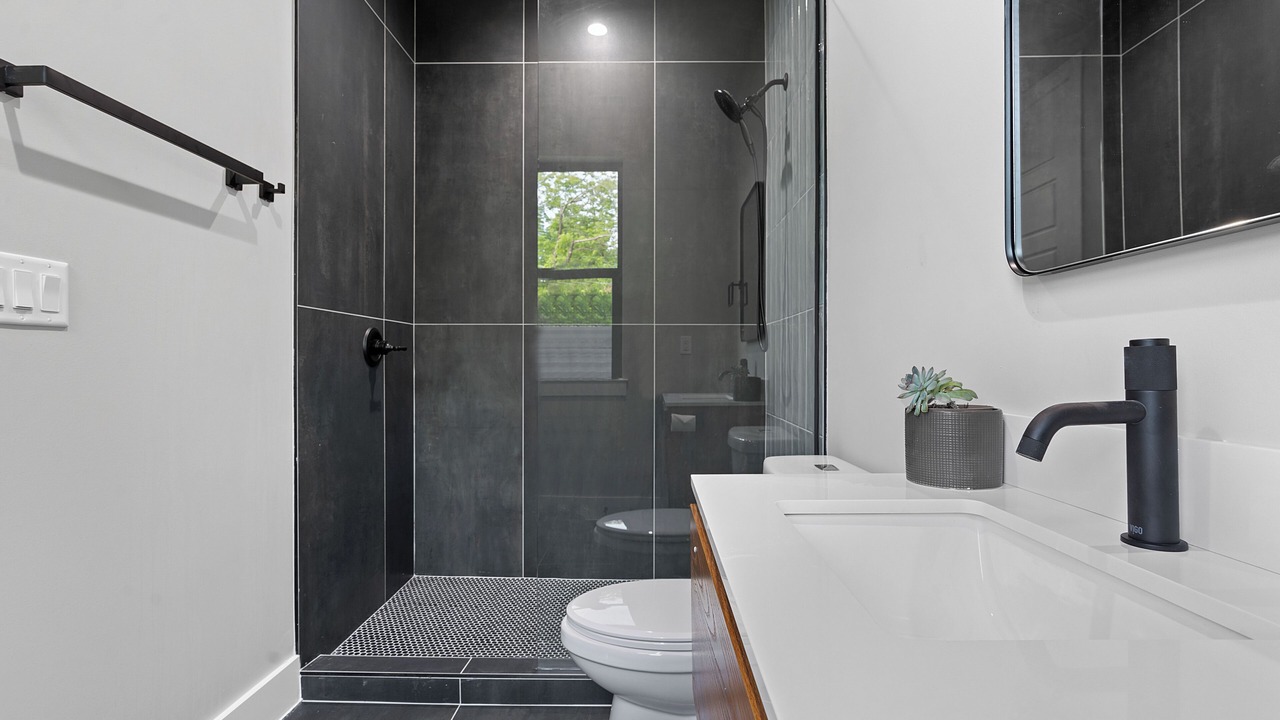Photo of Bathroom in Cherrywood