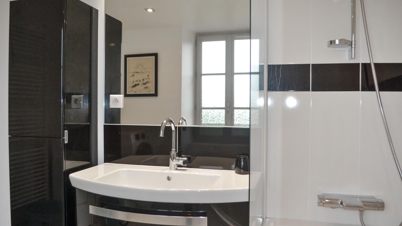 Photo of Bathroom in Saint-Robert