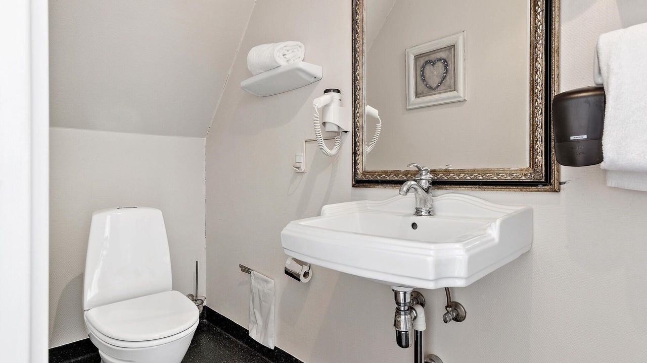 Photo of Bathroom in Faaborg