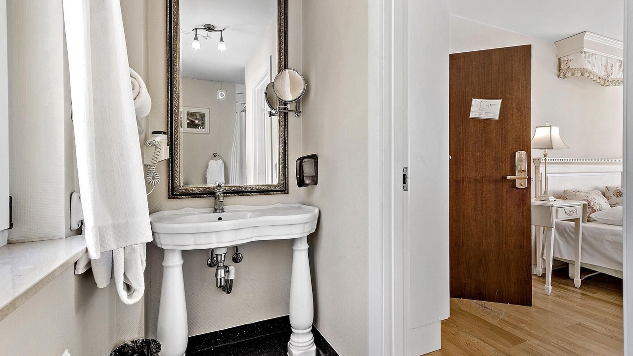 Photo of Bathroom in Faaborg