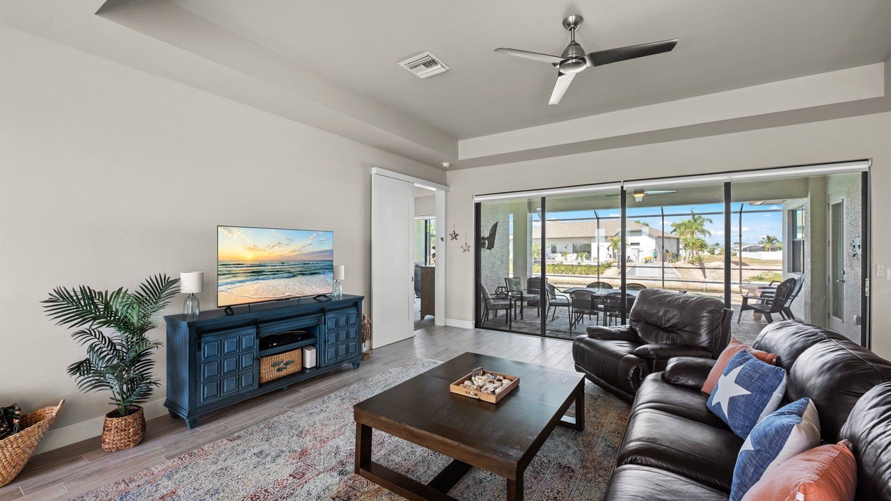 Photo of Livingroom in Burnt Store