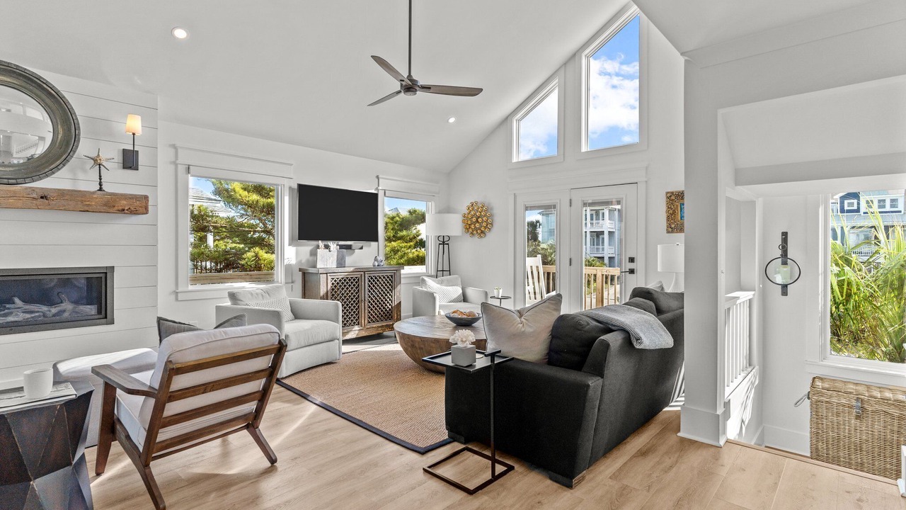 Photo of Livingroom in Caswell Beach