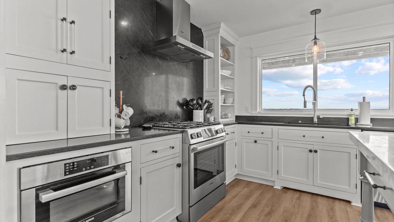 Photo of Kitchen in Caswell Beach