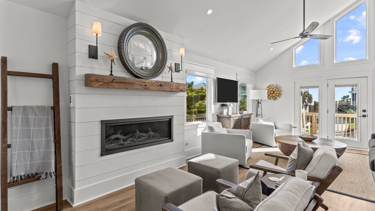 Photo of Livingroom in Caswell Beach