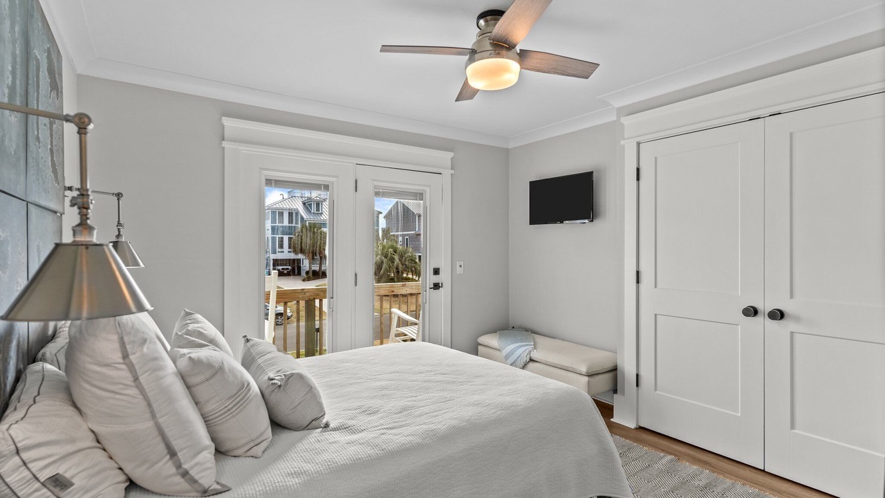 Photo of Bedroom in Caswell Beach