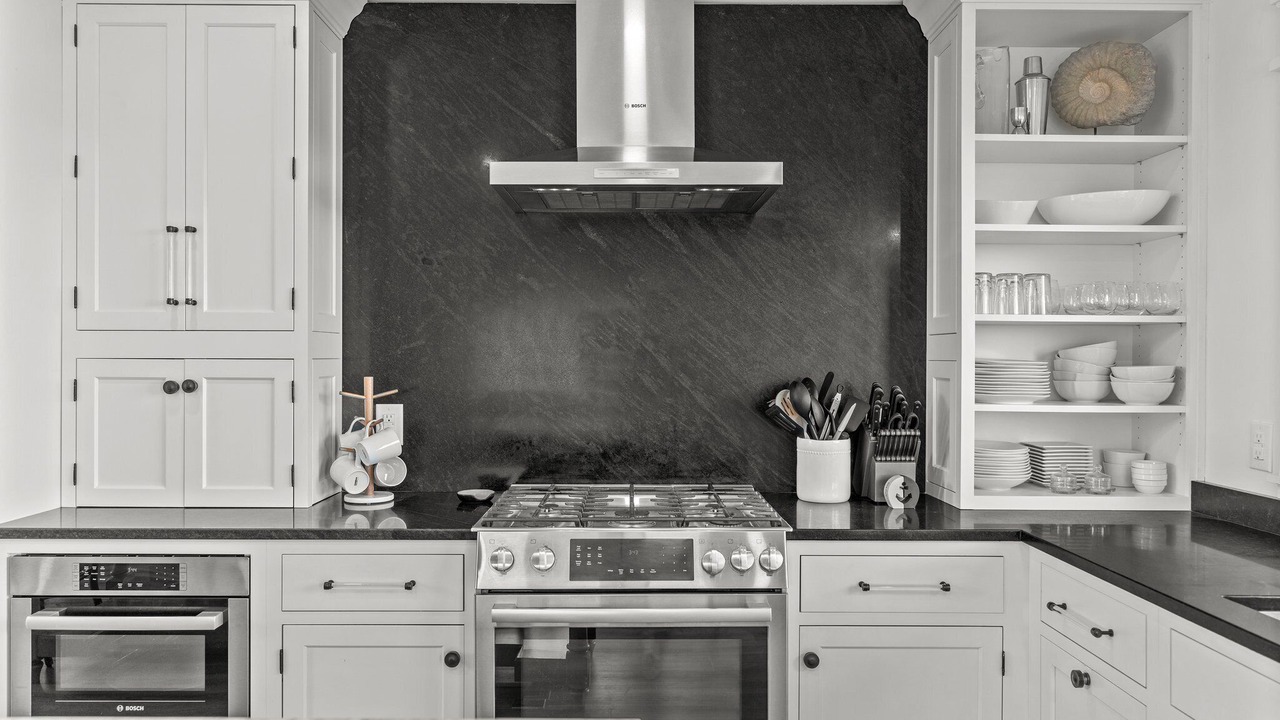 Photo of Kitchen in Caswell Beach
