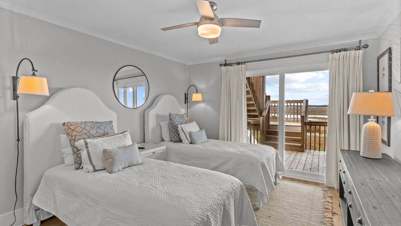 Photo of Patio Balcony in Caswell Beach