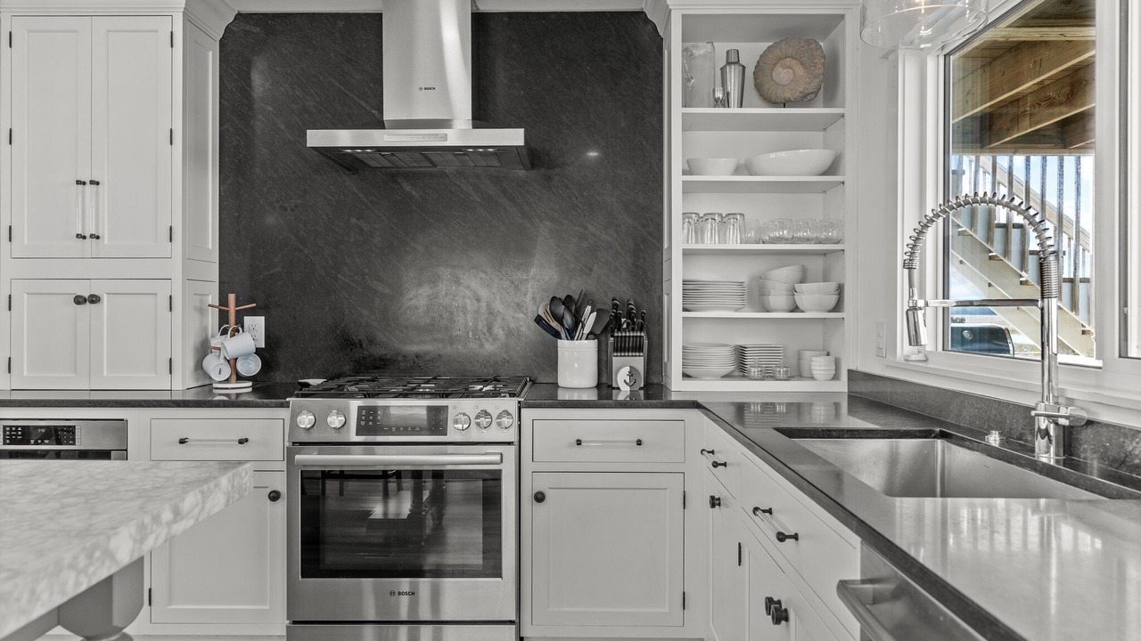 Photo of Kitchen in Caswell Beach