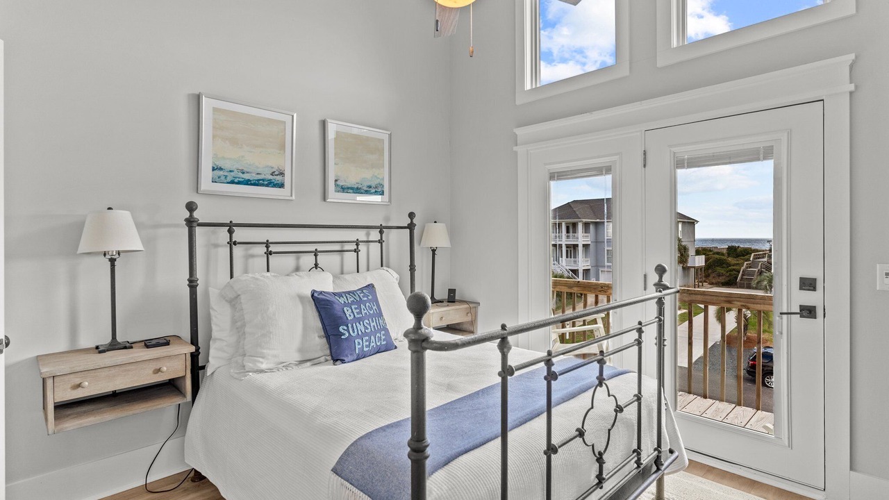 Photo of Bedroom in Caswell Beach