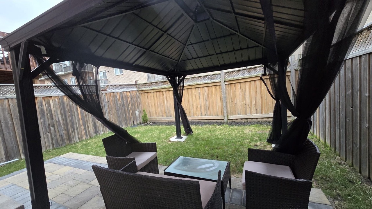 Photo of Patio Balcony in Pickering
