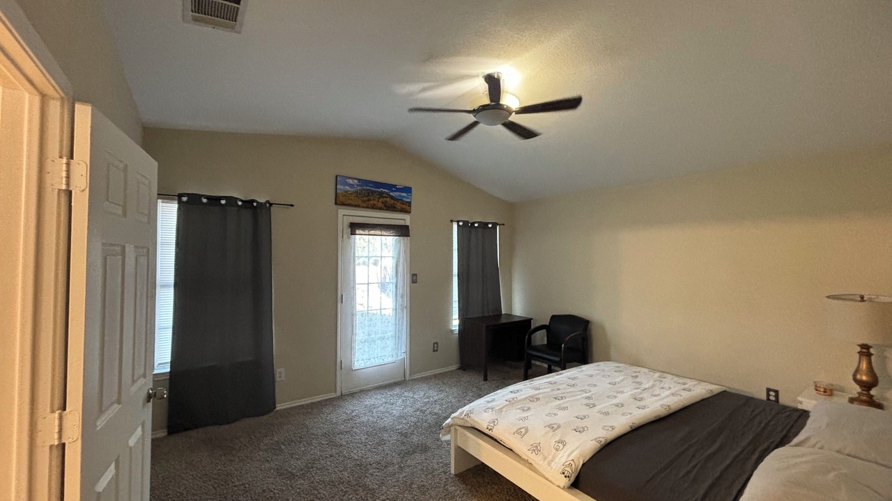 Photo of Bedroom in Taylor
