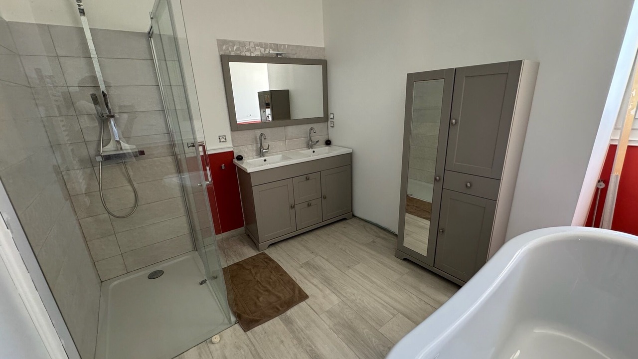 Photo of Bathroom in Nerac