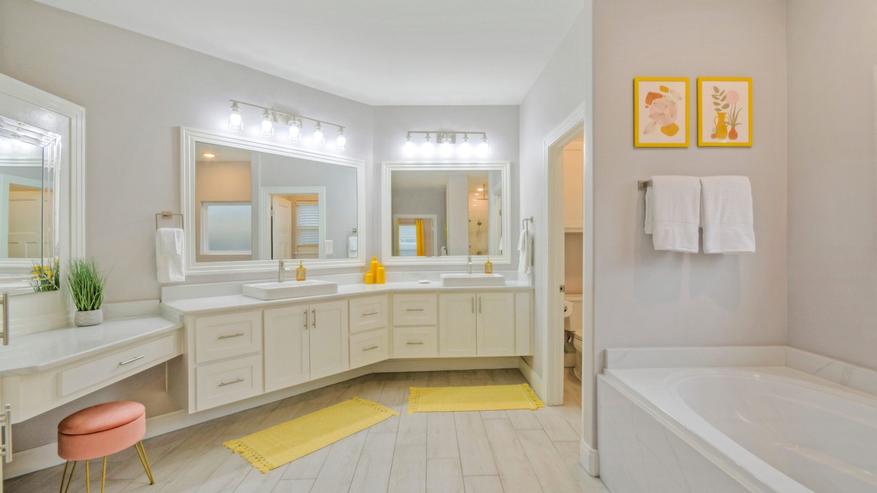 Photo of Bathroom in South Side