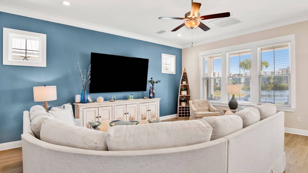 Photo of Livingroom in Orange Beach