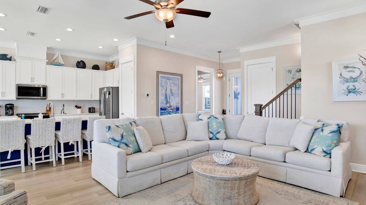 Photo of Livingroom in Orange Beach