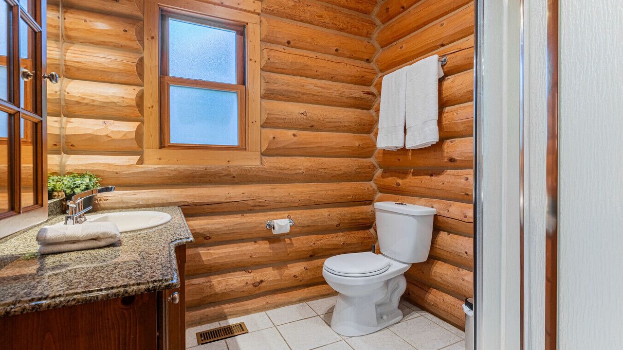 Photo of Bathroom in Fiddler Lake Resort