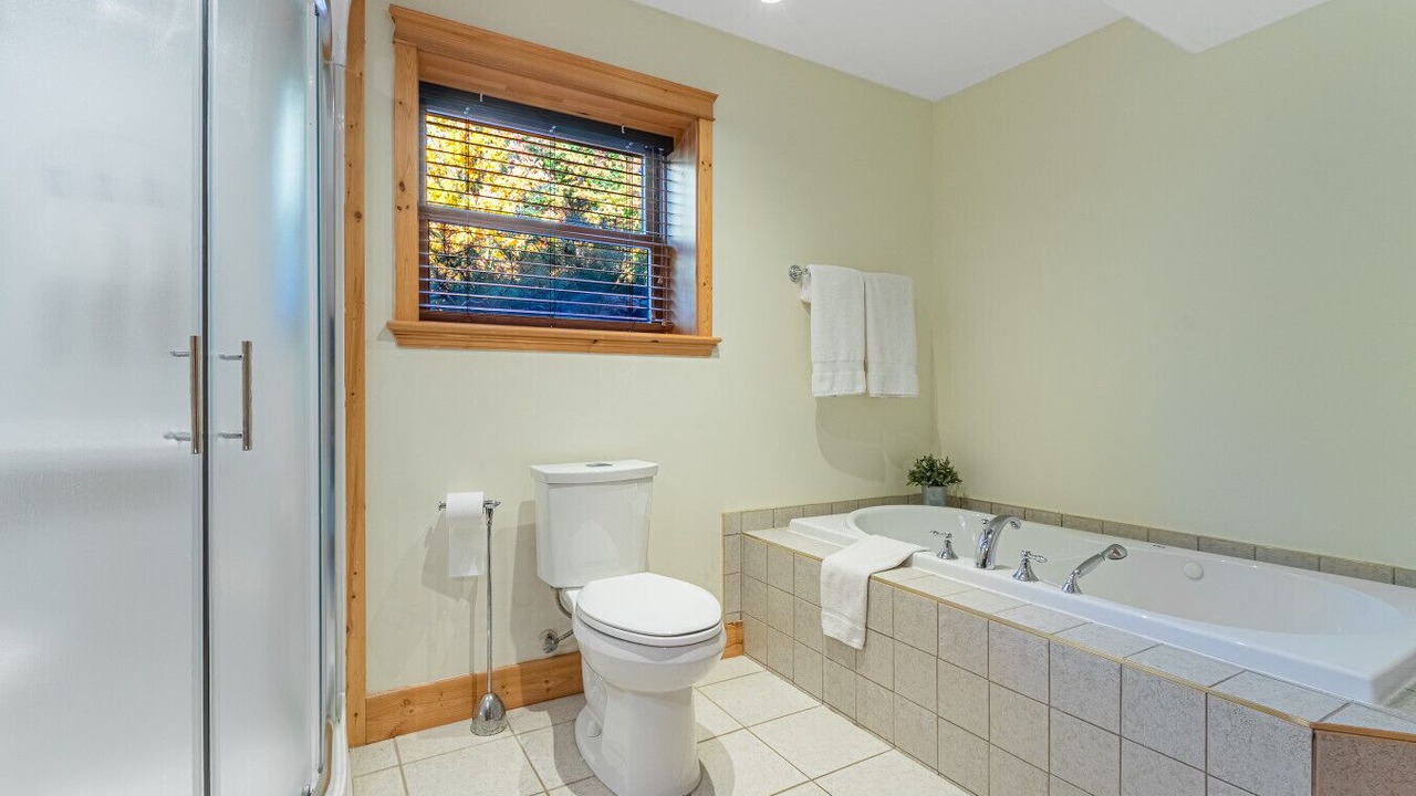 Photo of Bathroom in Fiddler Lake Resort