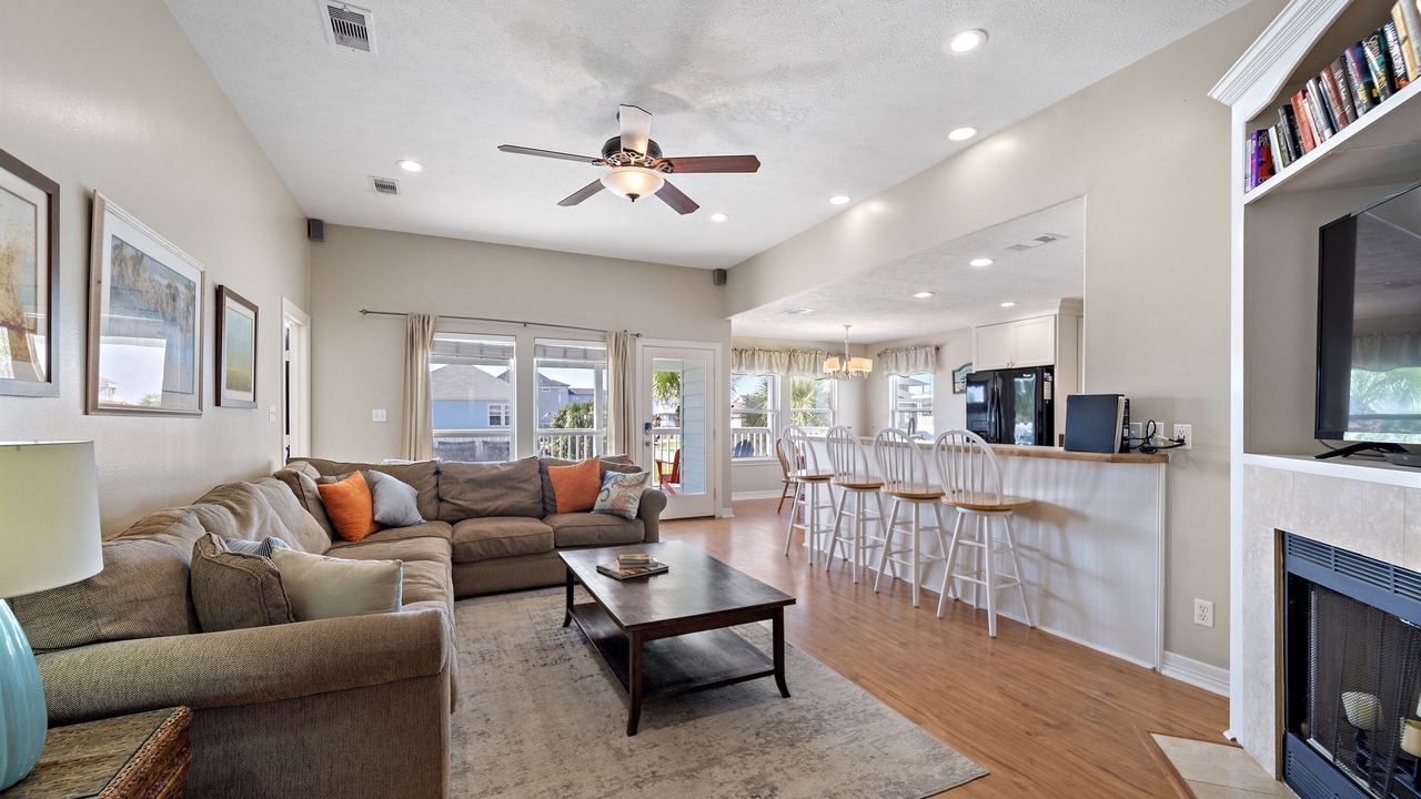 Photo of Livingroom in Pirates Beach West