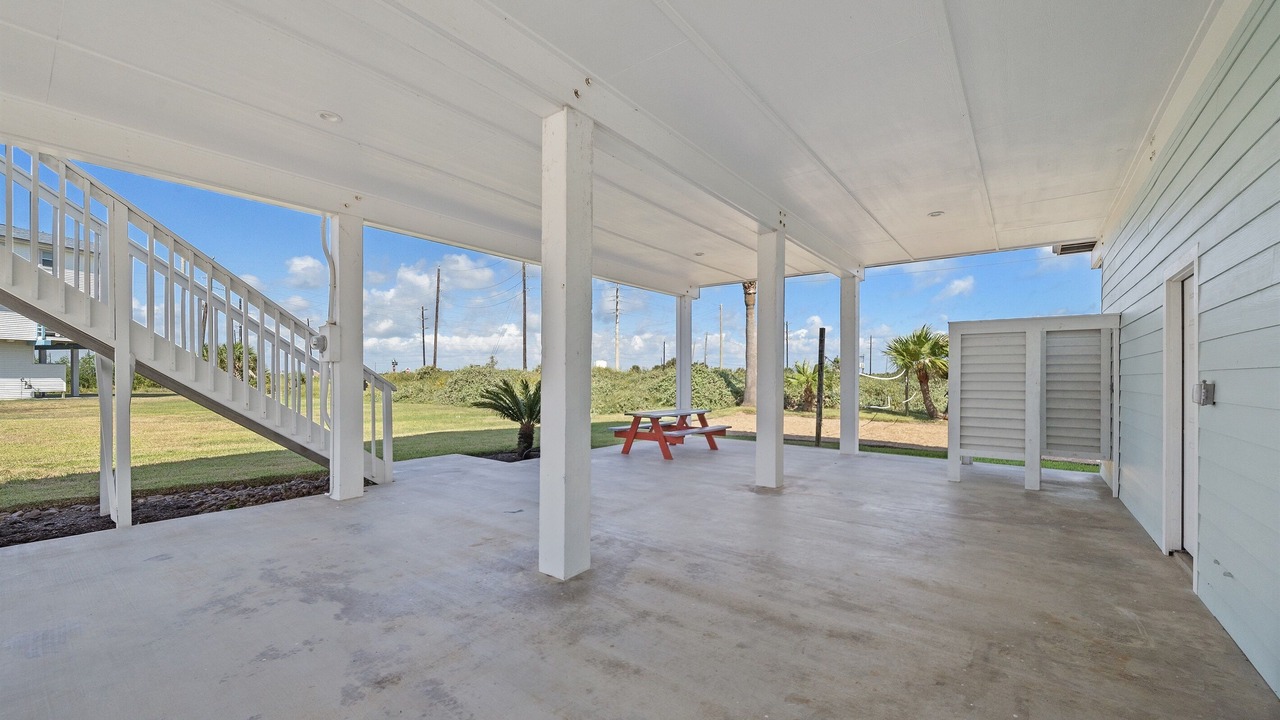 Photo of Outdoor in Pirates Beach West
