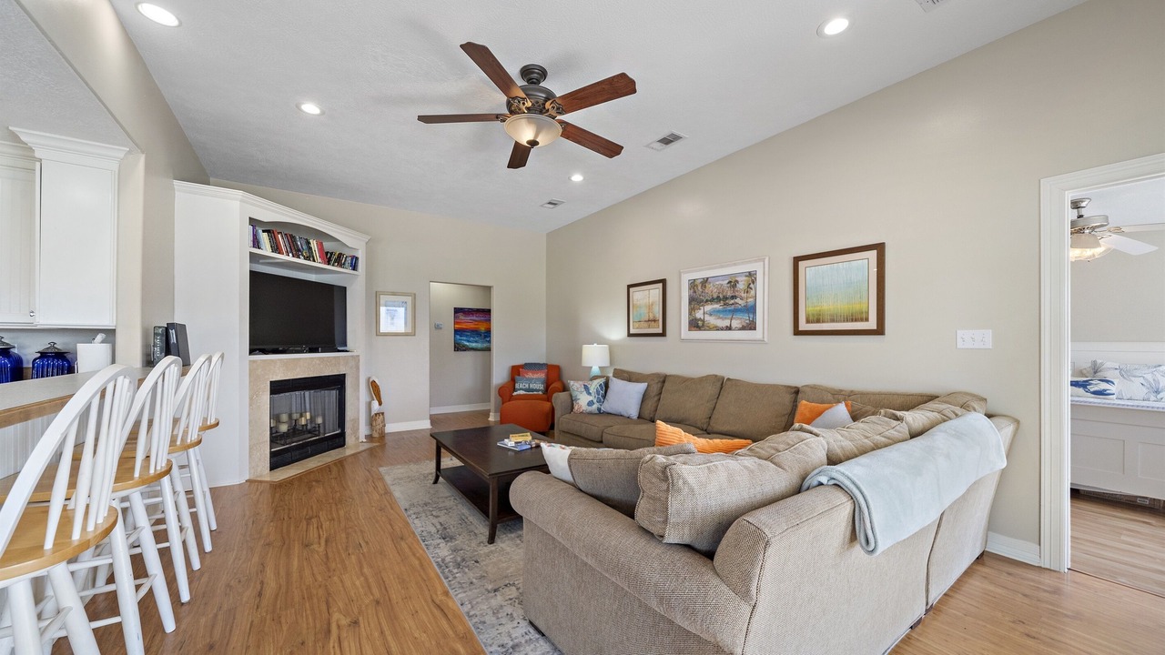 Photo of Livingroom in Pirates Beach West