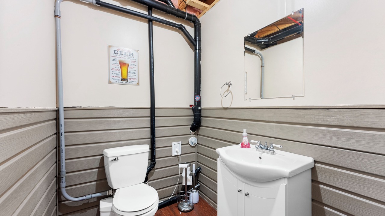 Photo of Bathroom in L'Isle-aux-Allumettes