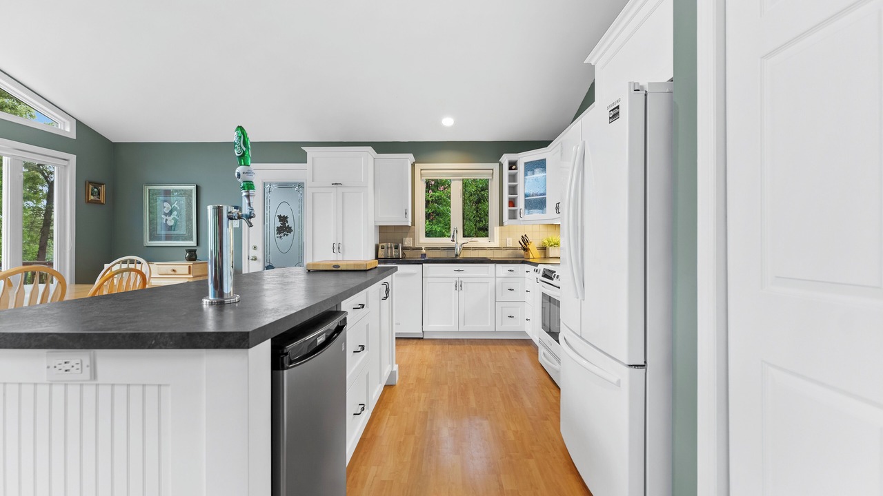 Photo of Kitchen in L'Isle-aux-Allumettes