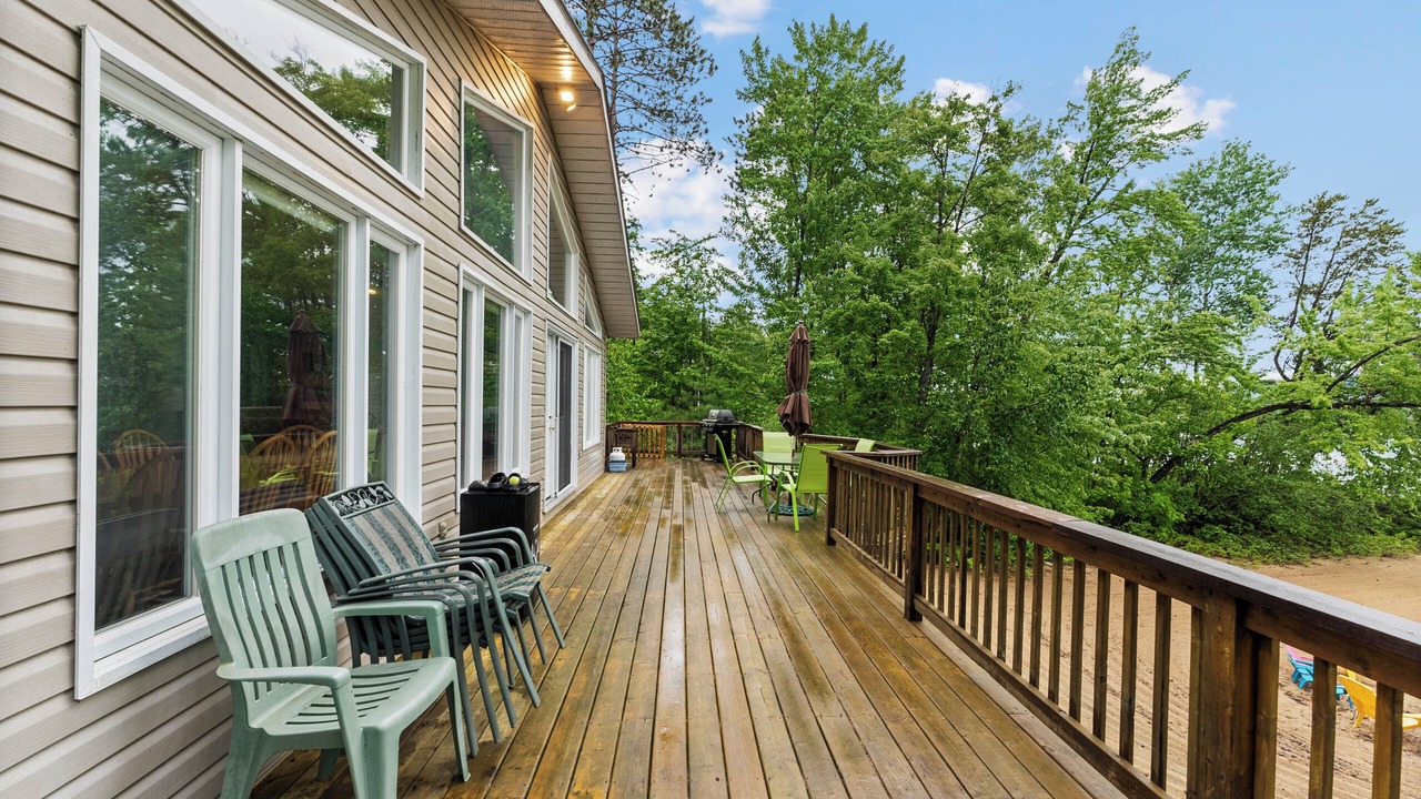 Photo of Patio Balcony in L'Isle-aux-Allumettes