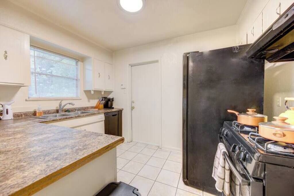 Photo of Others in Beaumont