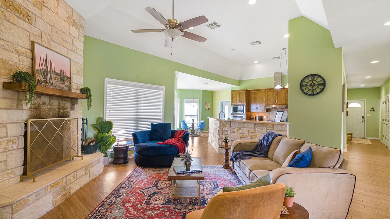 Photo of Livingroom in Liberty Hill