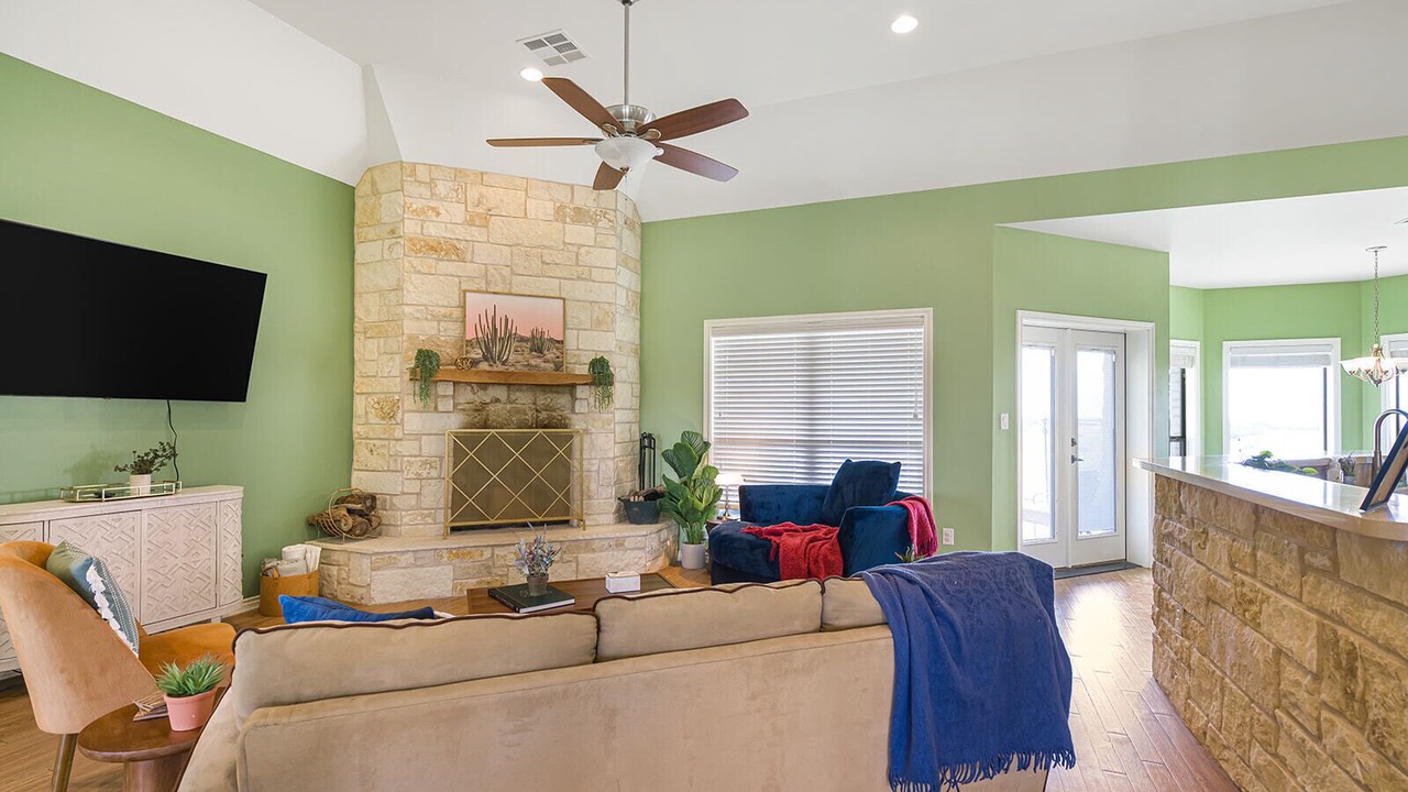 Photo of Livingroom in Liberty Hill
