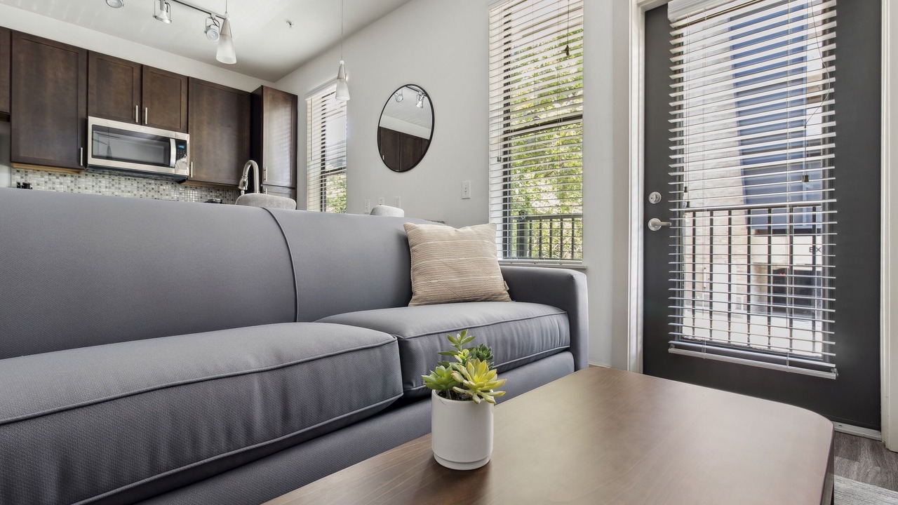 Photo of Livingroom in Music Row