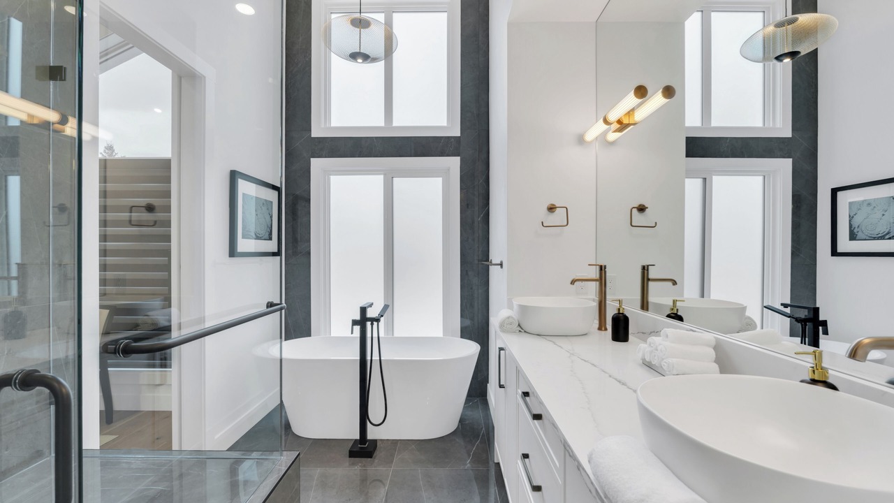 Photo of Bathroom in Killarney