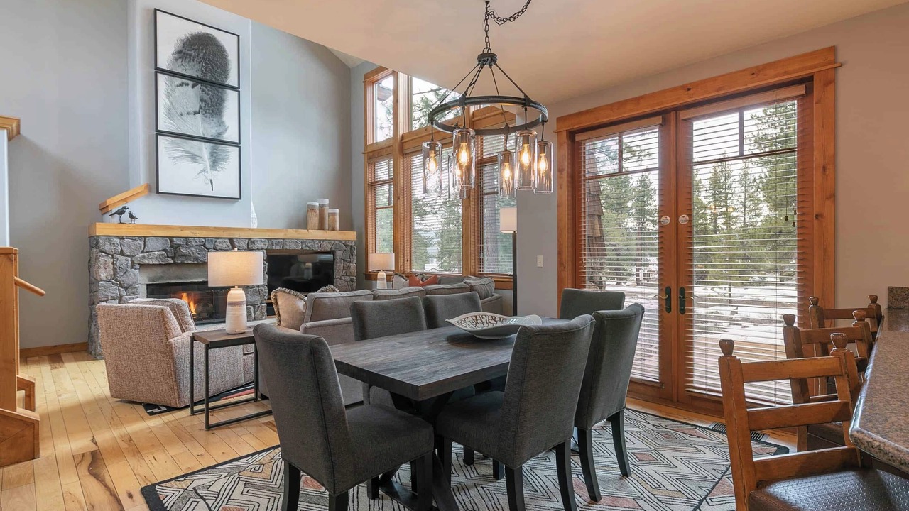Photo of Livingroom in Truckee