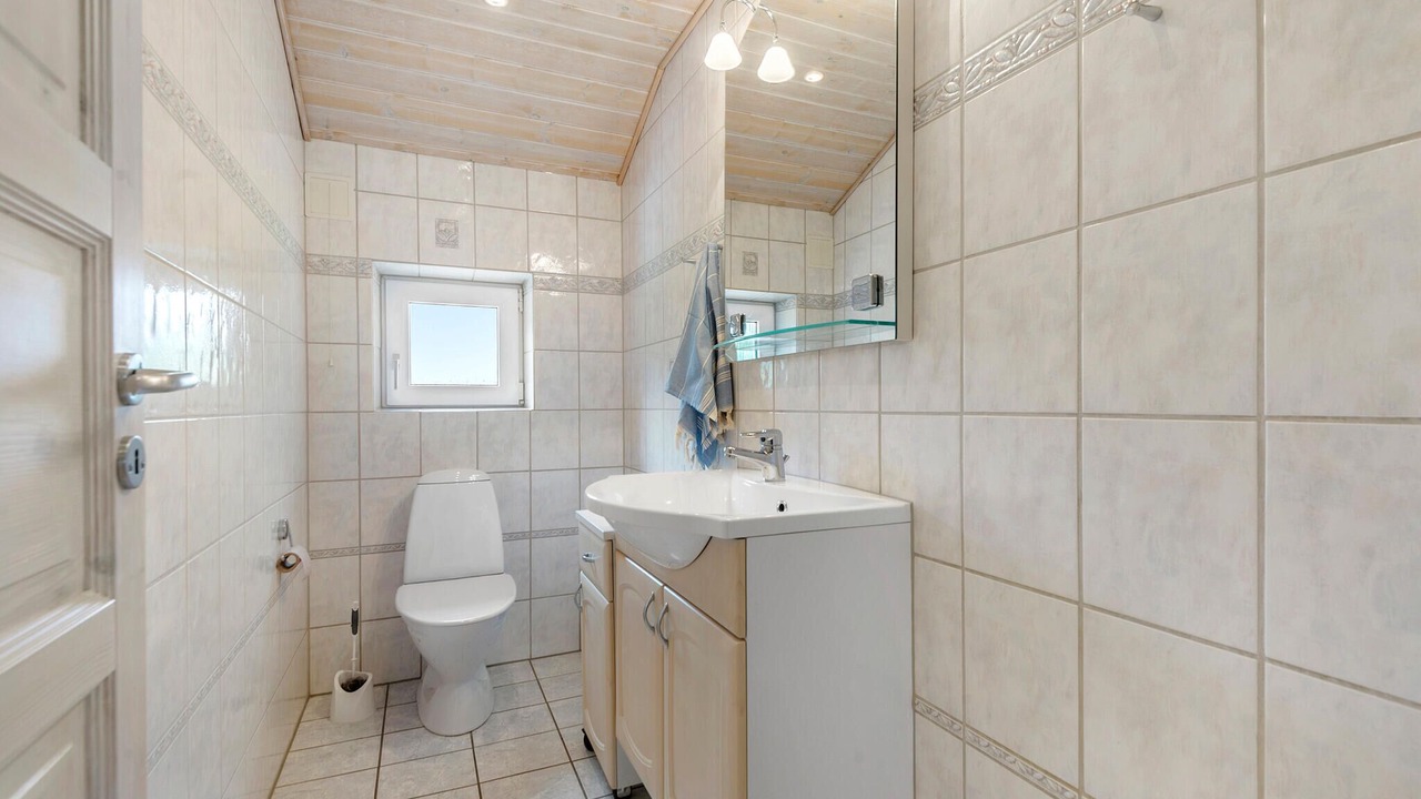 Photo of Bathroom in Henne