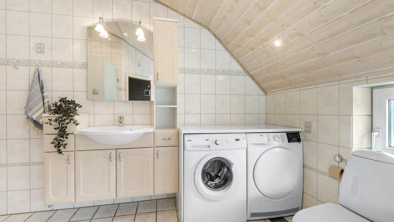 Photo of Bathroom in Henne