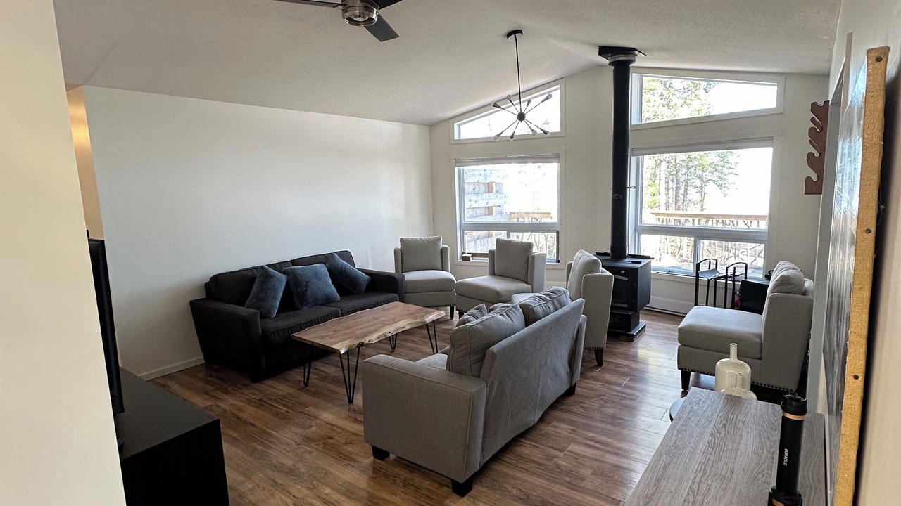 Photo of Livingroom in Little Bullhead