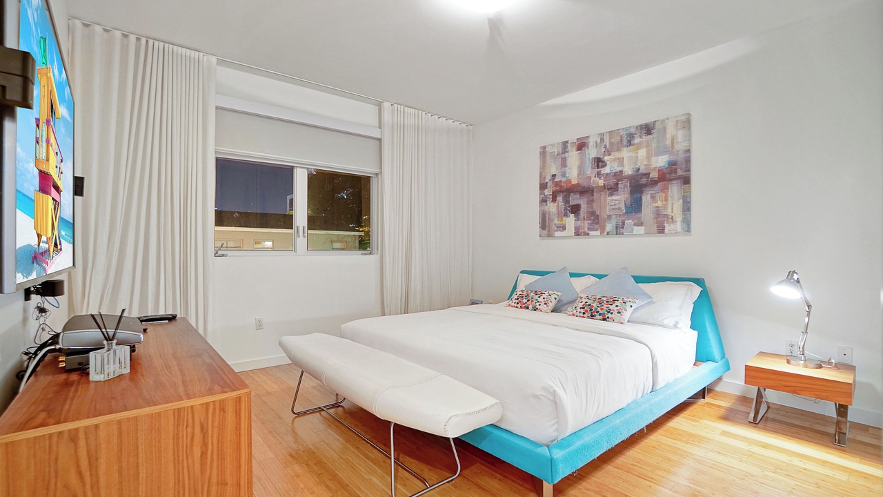 Photo of Bedroom in Coral Way