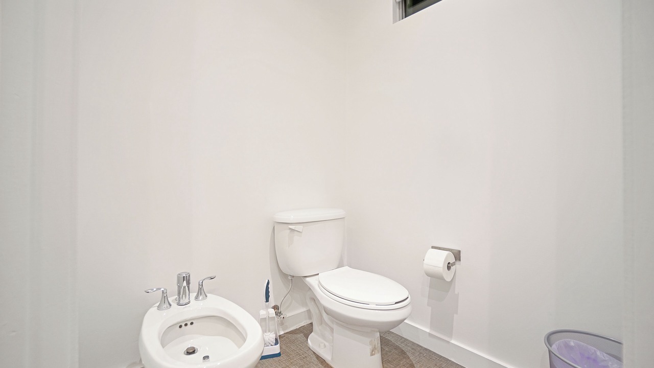 Photo of Bathroom in Coral Way