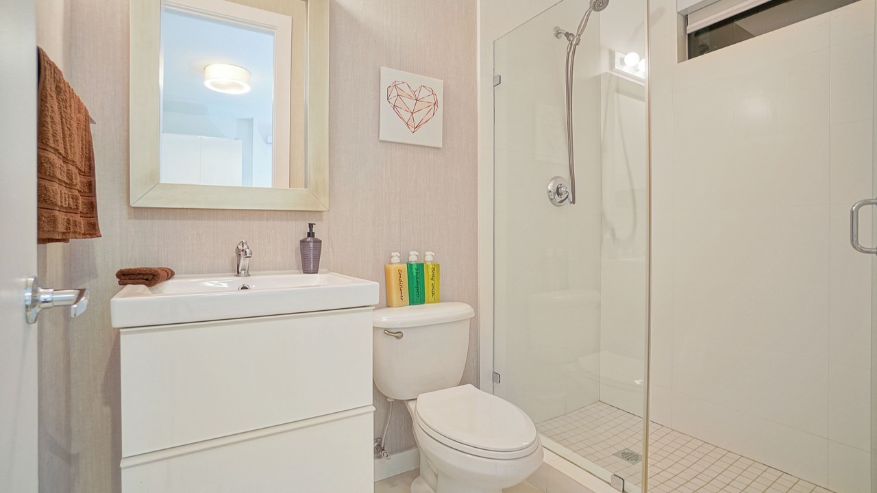 Photo of Bathroom in Coral Way
