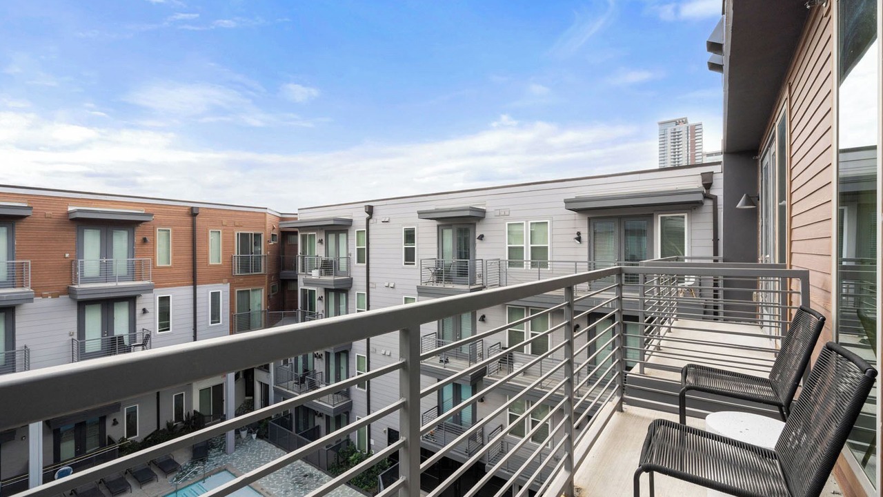 Photo of Patio Balcony in Waller Creek District