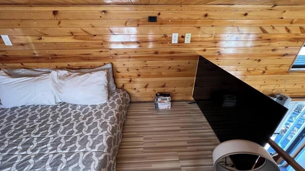 Photo of Bedroom in Valley Center