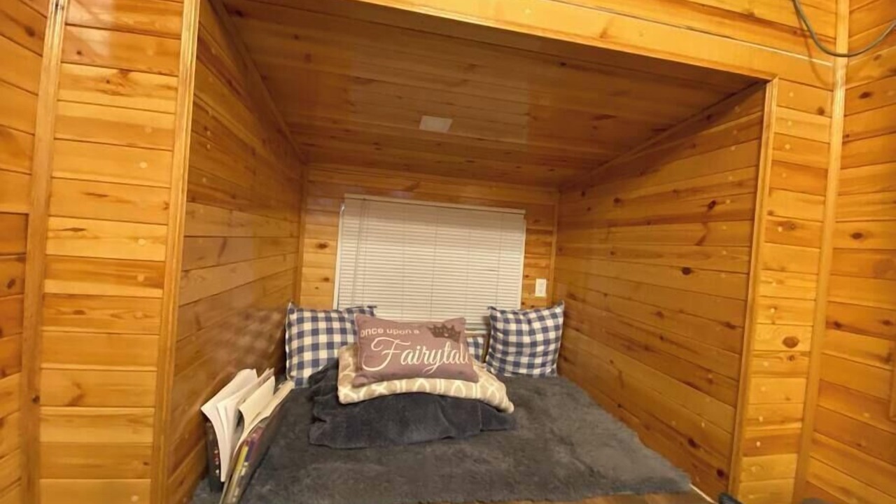Photo of Bedroom in Valley Center
