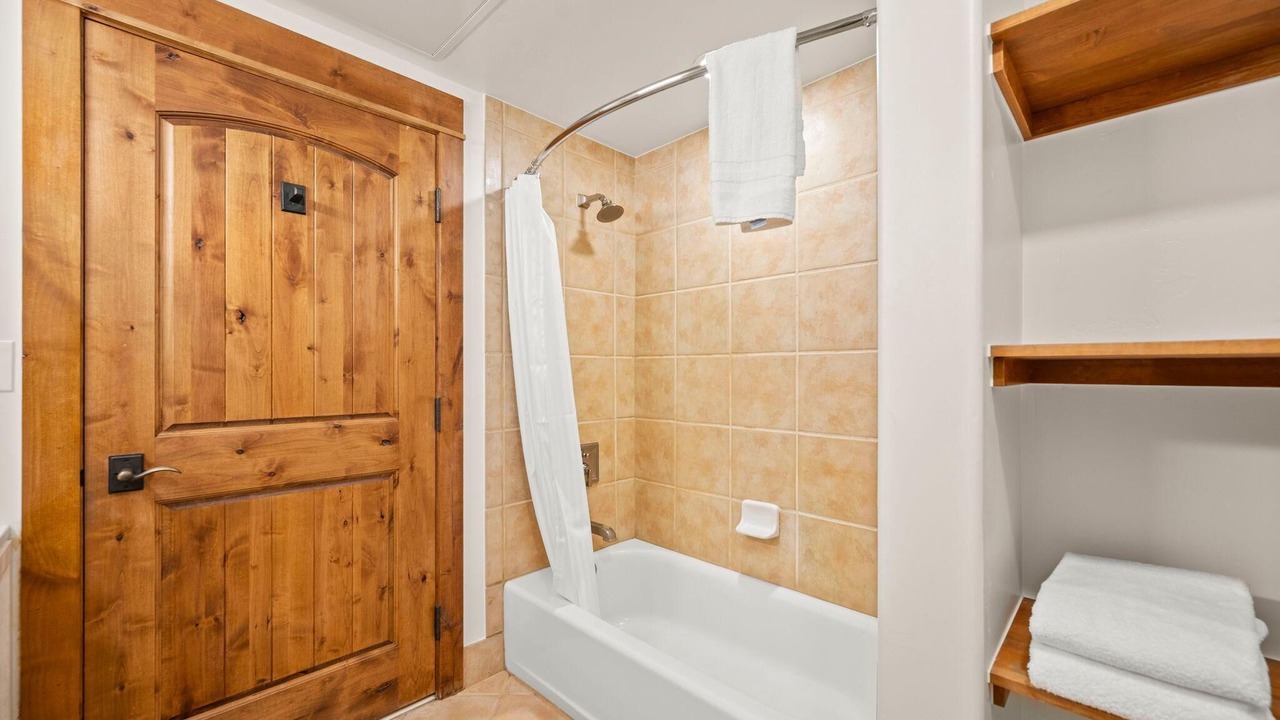 Photo of Bathroom in Tamarack