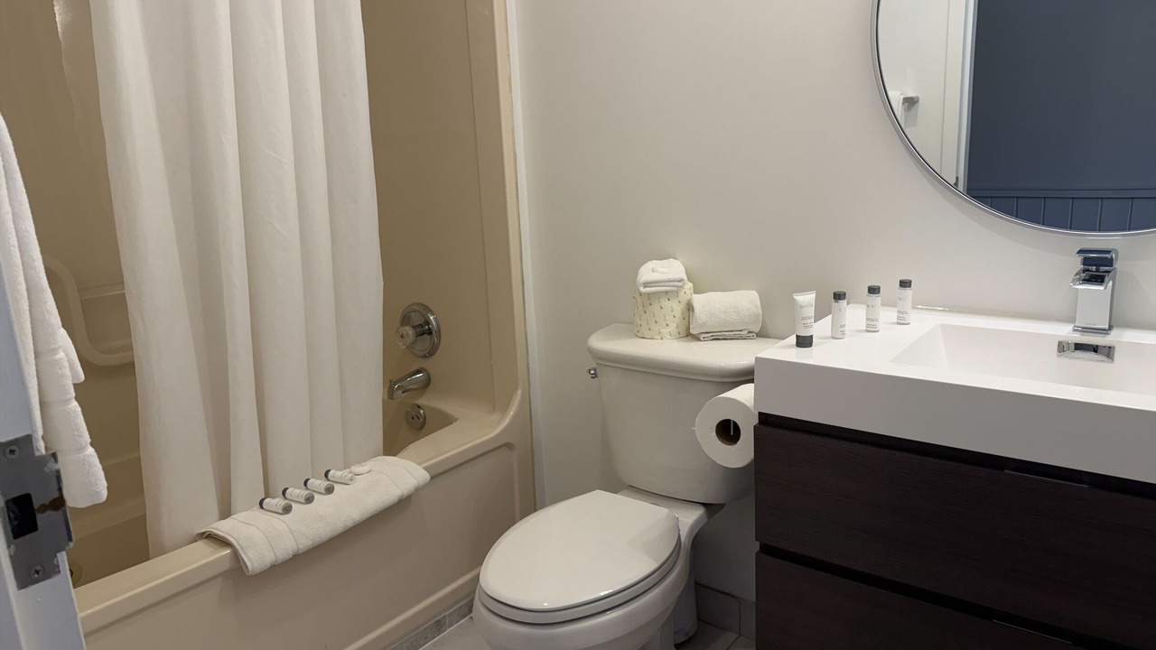 Photo of Bathroom in Harcourt