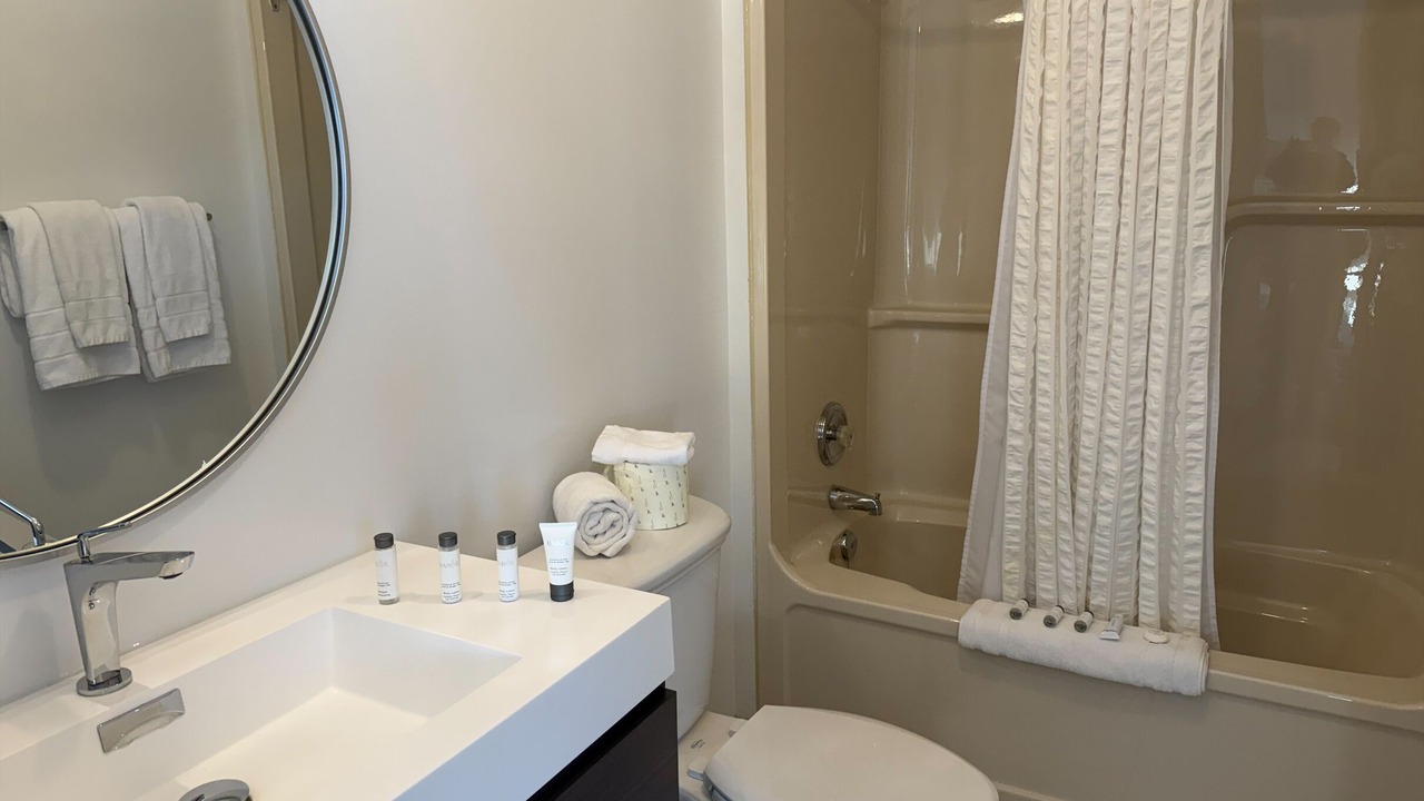 Photo of Bathroom in Harcourt