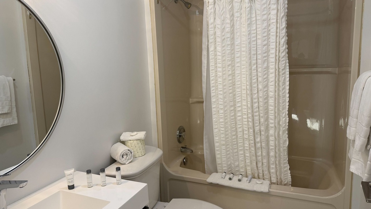 Photo of Bathroom in Harcourt