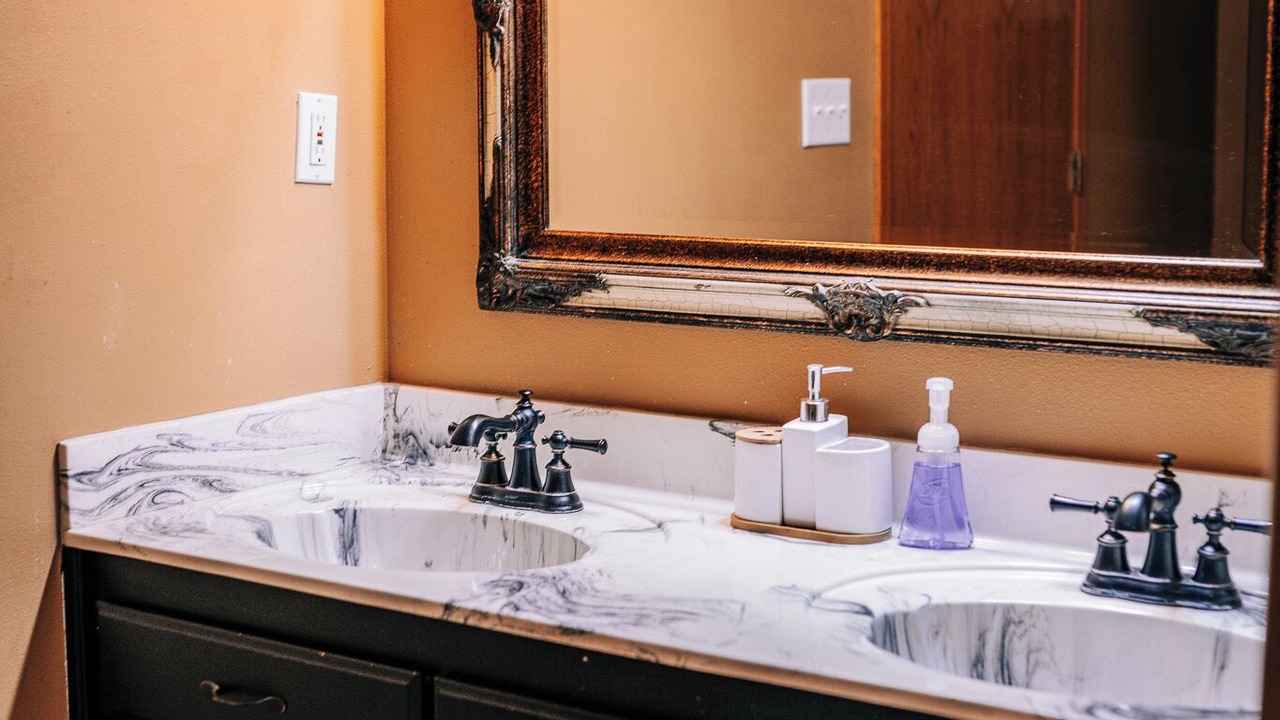 Photo of Bathroom in Jay