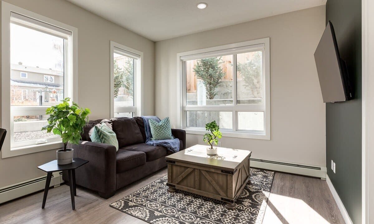 Photo of Livingroom in Shaganappi