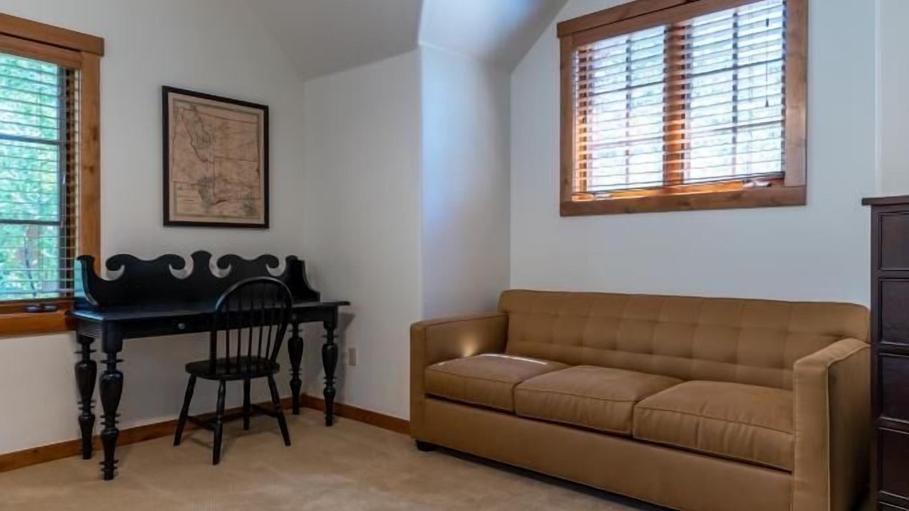 Photo of Livingroom in Tamarack